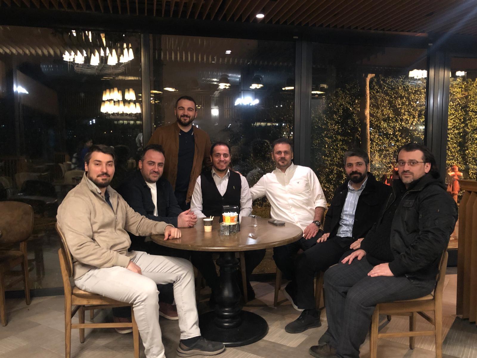 IIUM DER Geleneksel İftar Sofrasında Mezunlarını ve Gönüldaşlarını Buluşturdu